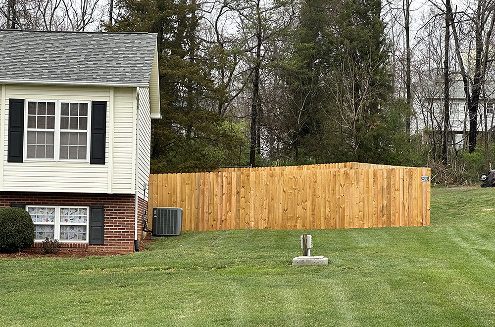 Wood Fence Installer